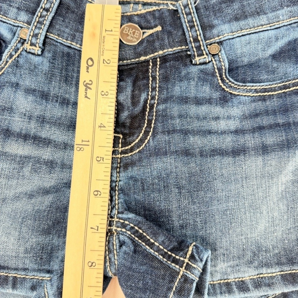 BKE Sabrina Denim Shorts Womens Size 26 Medium Wash Stretch Low Rise - Picture 9 of 15
